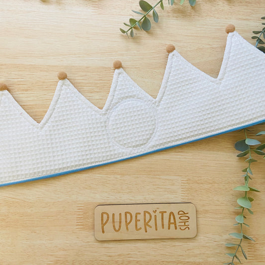 Corona animal random + waffle blanco