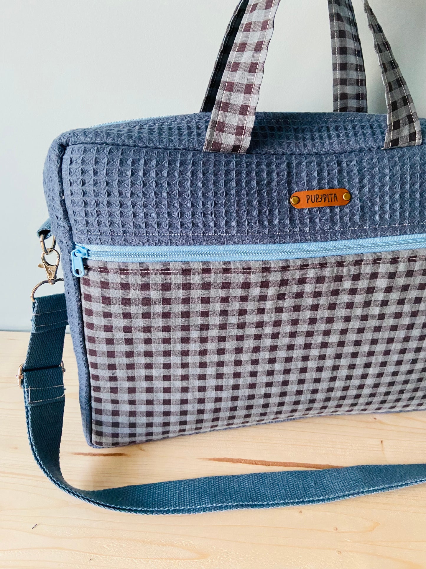 MALETÍN "CARRY JOY"