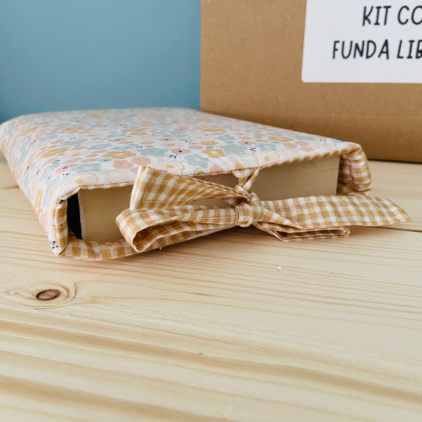 KIT FÍSICO COSTURA FUNDA LIBRO LAZO