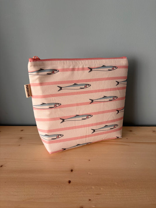 NECESER SARDINAS