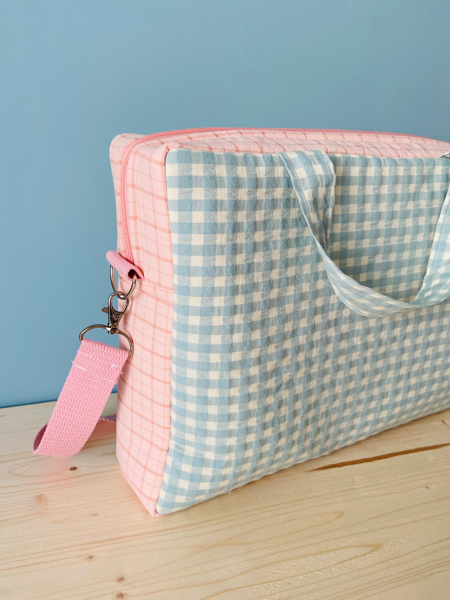 MALETÍN "CARRY JOY"