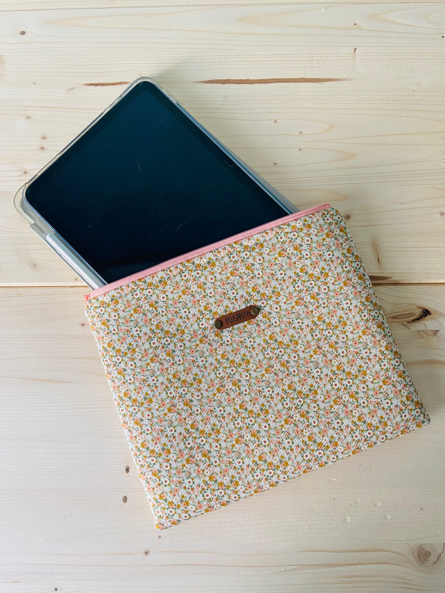 NECESER/FUNDA IPAD/LIBRO SAMPLE OTOÑO